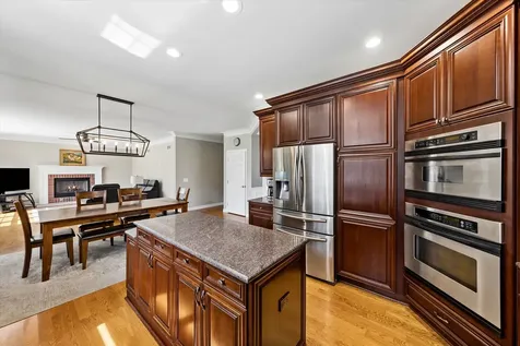 4632 Pershing Avenue Downers Grove IL 60515