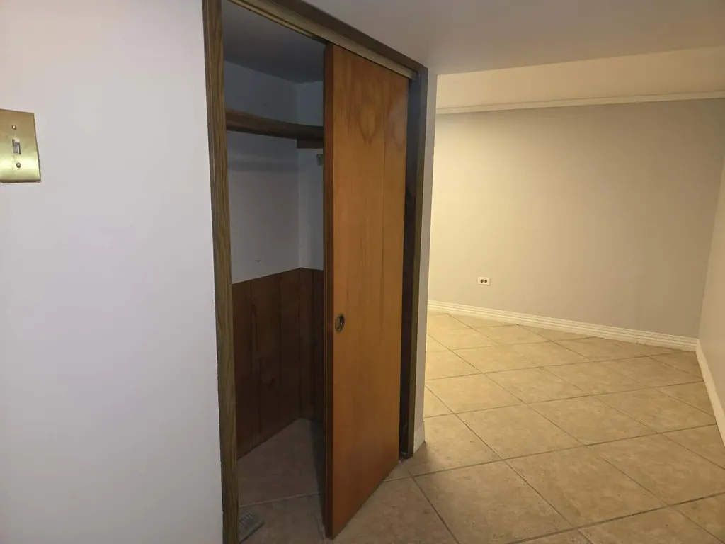 12622 South Marquette Avenue Chicago IL 60633