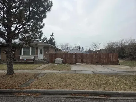 12622 South Marquette Avenue Chicago IL 60633