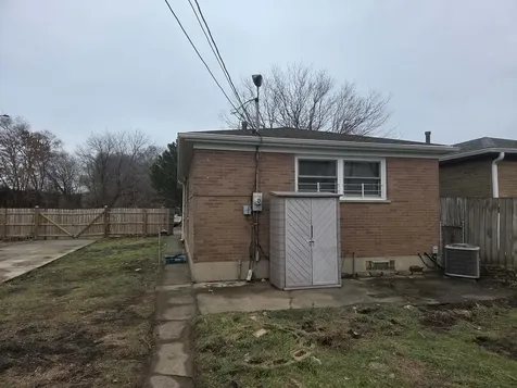 12622 South Marquette Avenue Chicago IL 60633