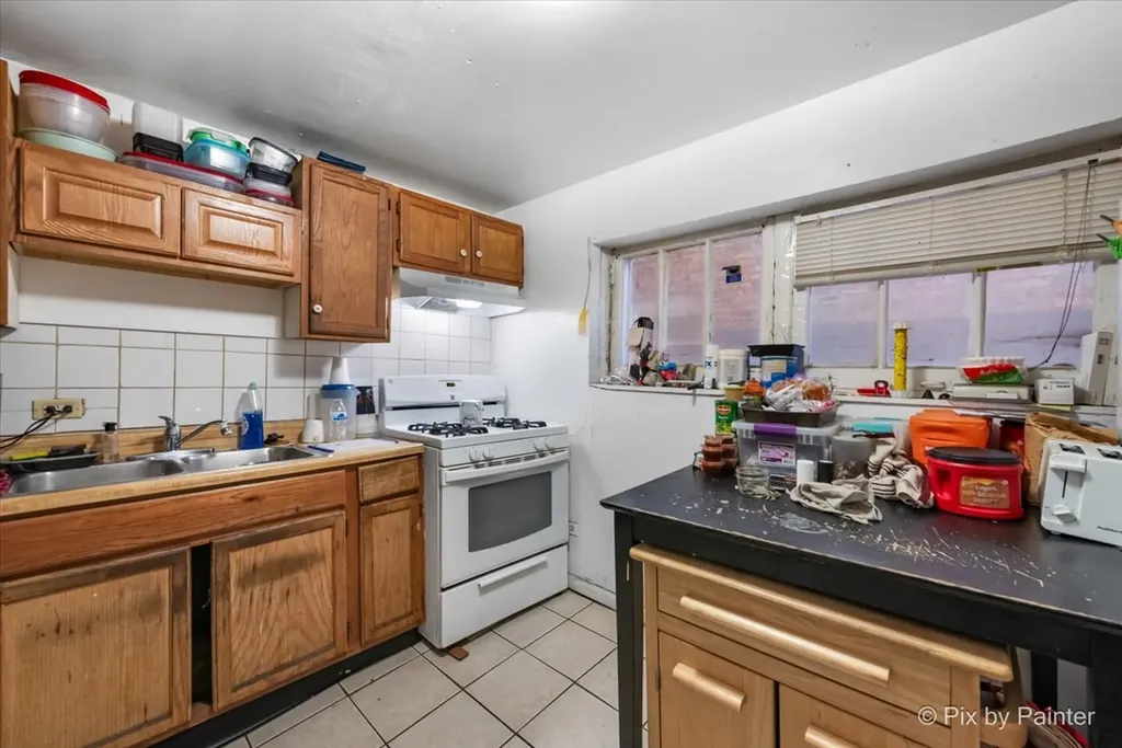 7030 South Artesian Avenue Chicago IL 60629