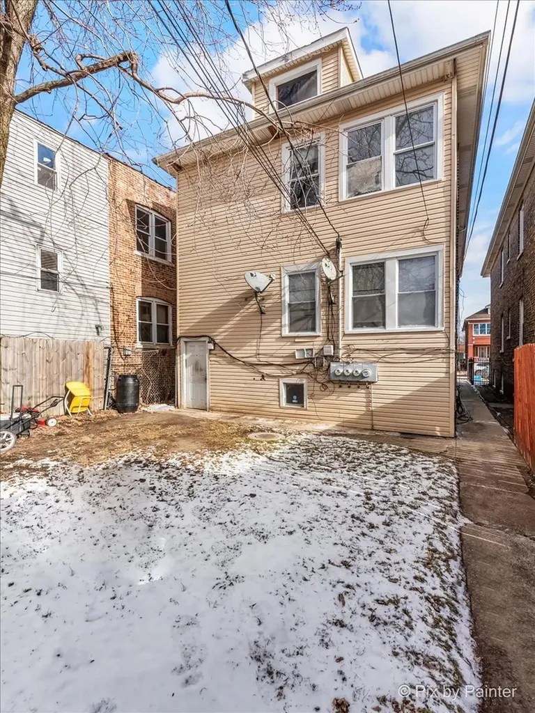 7030 South Artesian Avenue Chicago IL 60629