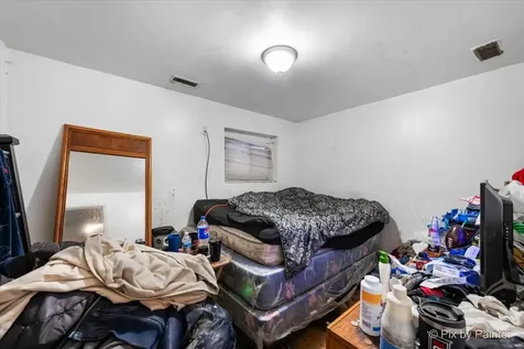 7030 South Artesian Avenue Chicago IL 60629