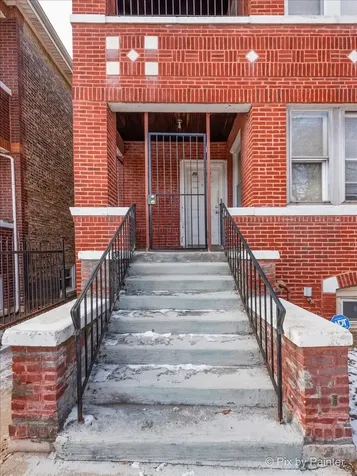 7030 South Artesian Avenue Chicago IL 60629