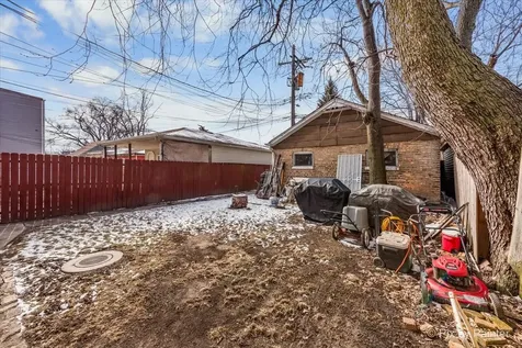 7030 South Artesian Avenue Chicago IL 60629
