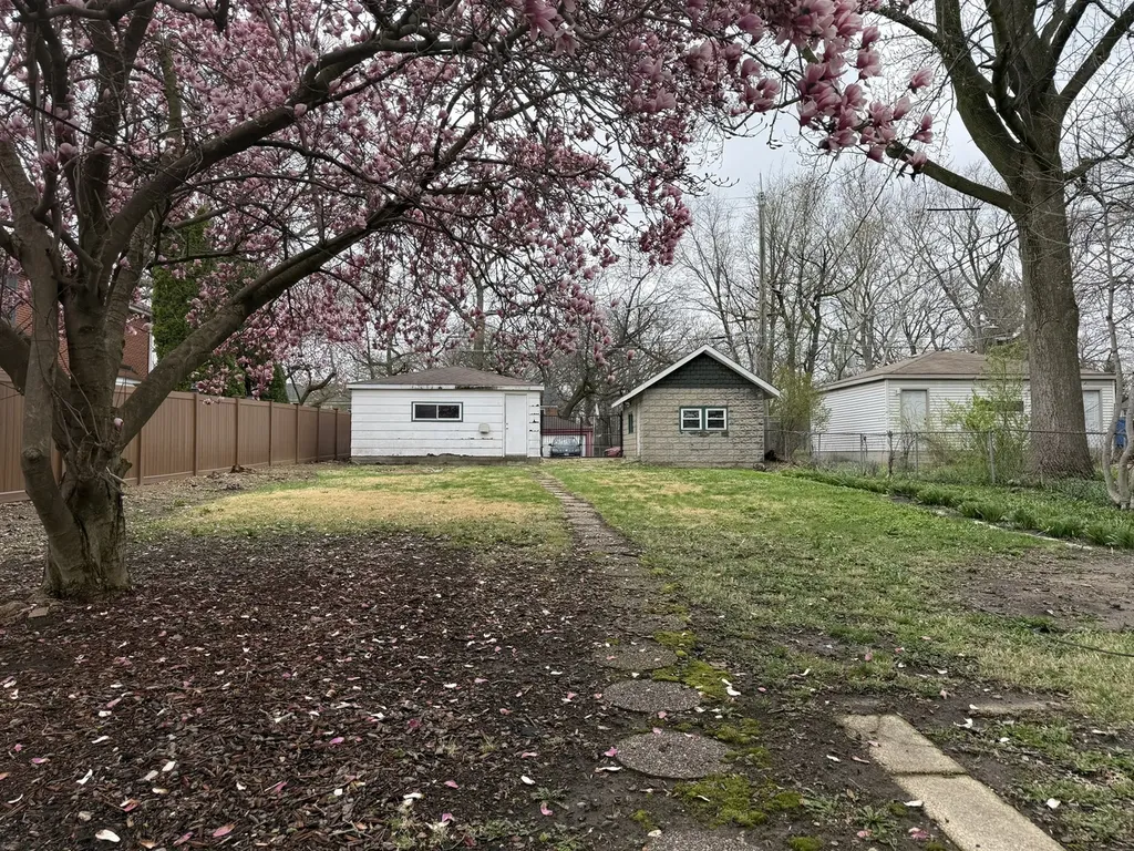 10228 South Prospect Avenue Chicago IL 60643