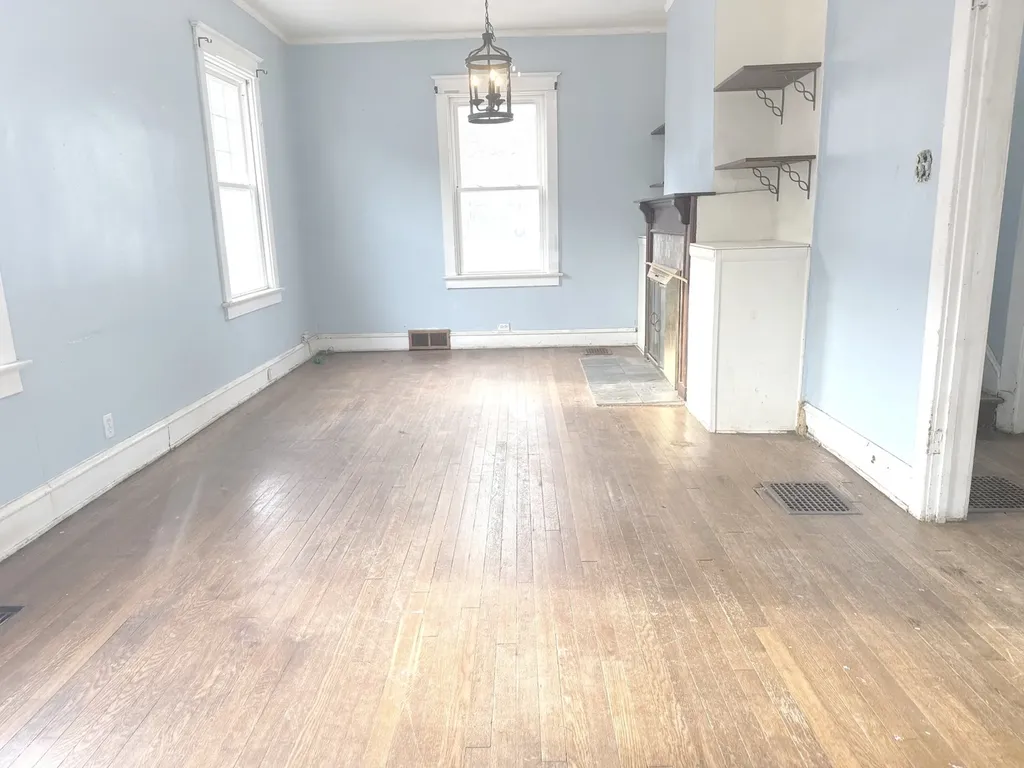 10228 South Prospect Avenue Chicago IL 60643