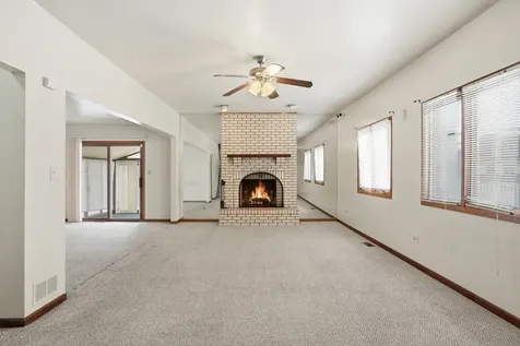 15641 Cottage Grove Avenue Dolton IL 60419