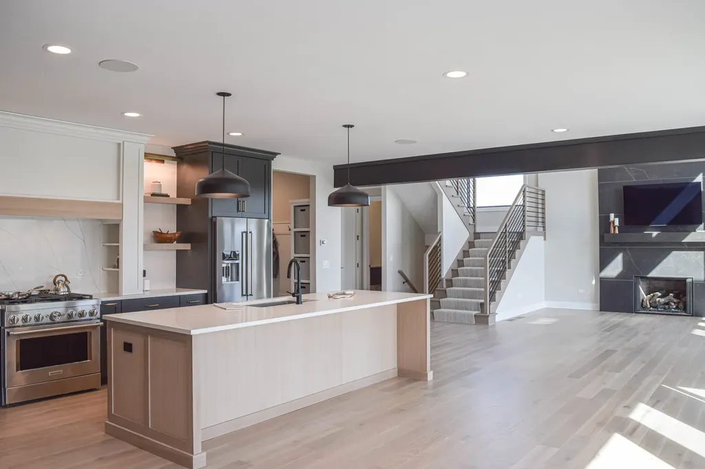 27W151 48TH Street Naperville IL 60540