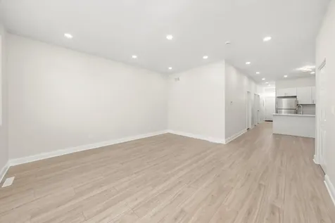 1215 West 59th Street Chicago IL 60636