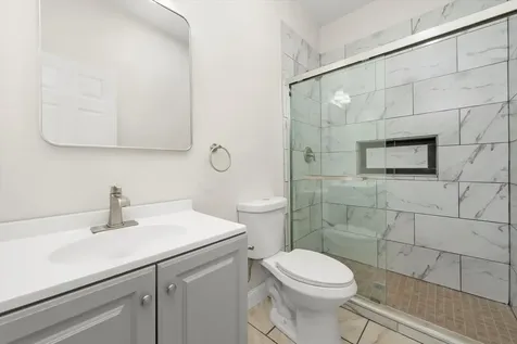 1215 West 59th Street Chicago IL 60636
