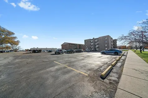 7945 South Oketo Avenue Bridgeview IL 60455