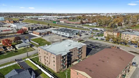 7945 South Oketo Avenue Bridgeview IL 60455