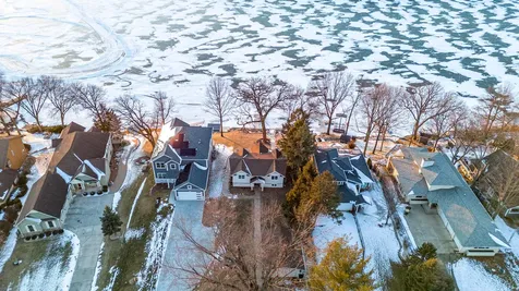 1590 Lake Holiday Drive Lake Holiday IL 60548