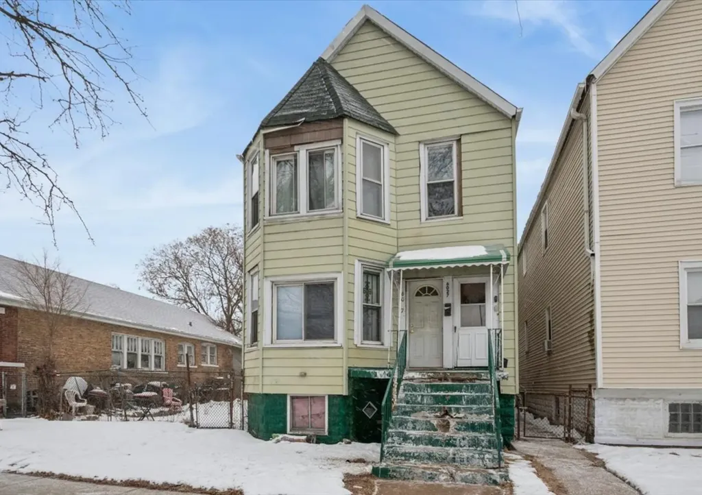 6027 South Loomis Boulevard Chicago IL 60636