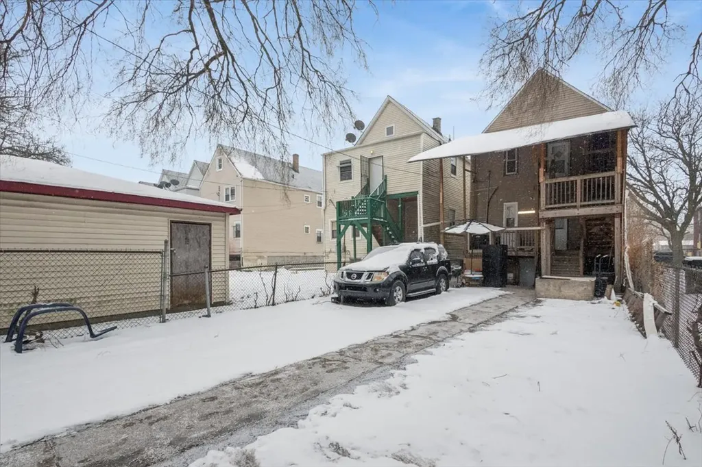 6027 South Loomis Boulevard Chicago IL 60636