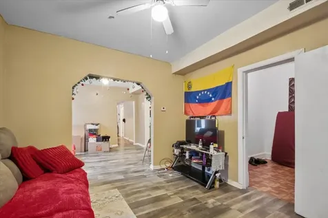 6027 South Loomis Boulevard Chicago IL 60636
