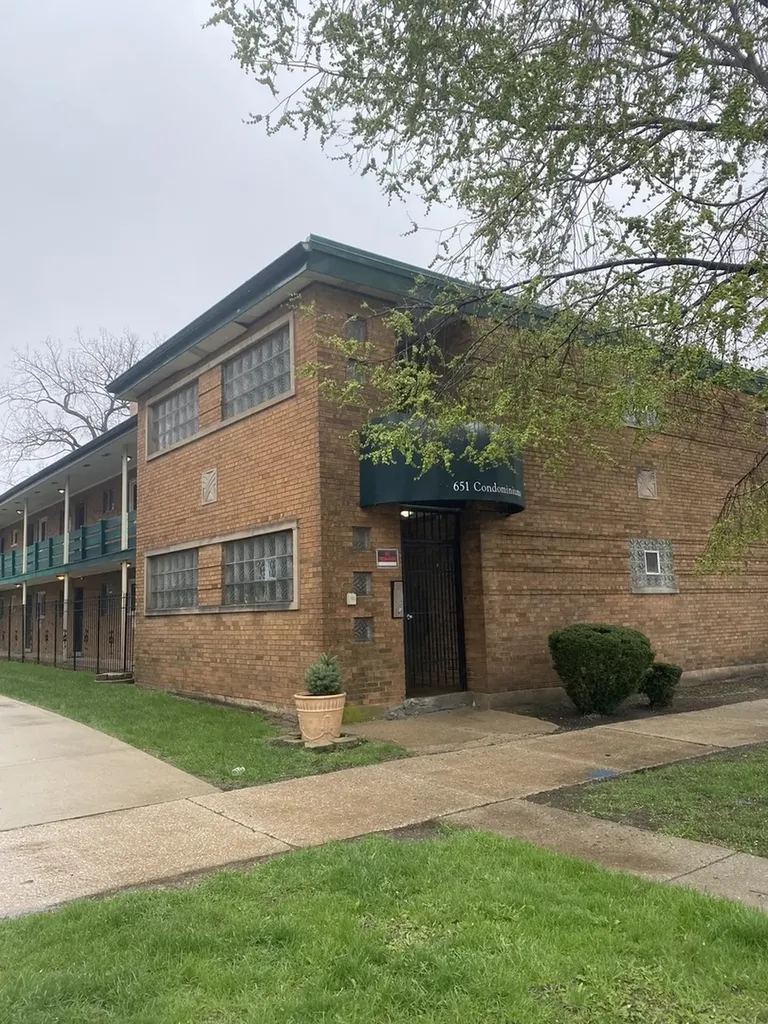 651 South Boulevard Oak Park IL 60302