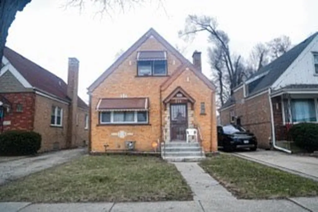 1107 24TH Avenue Bellwood IL 60104