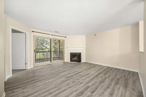 214 Glengarry Drive Bloomingdale IL 60108
