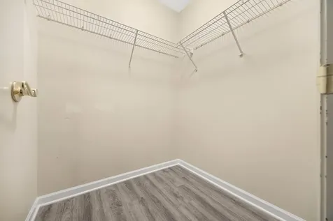 214 Glengarry Drive Bloomingdale IL 60108