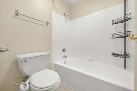 214 Glengarry Drive Bloomingdale IL 60108