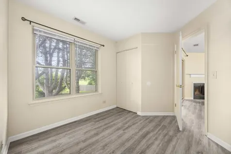 214 Glengarry Drive Bloomingdale IL 60108