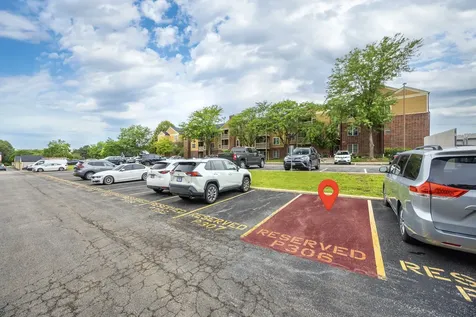 214 Glengarry Drive Bloomingdale IL 60108