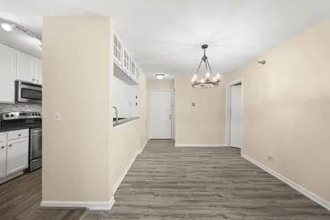214 Glengarry Drive Bloomingdale IL 60108