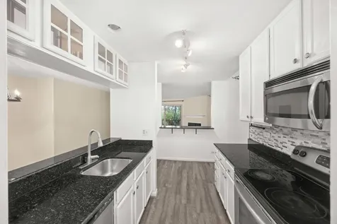 214 Glengarry Drive Bloomingdale IL 60108