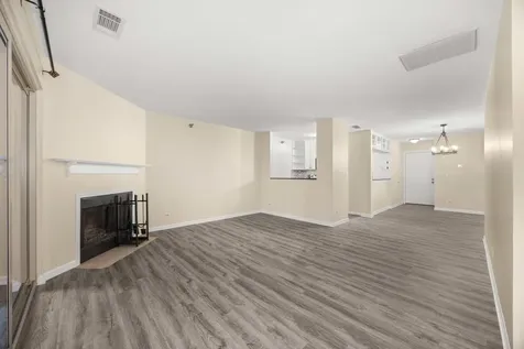 214 Glengarry Drive Bloomingdale IL 60108