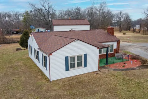 11328 Cedar Grove Road Marion IL 62959