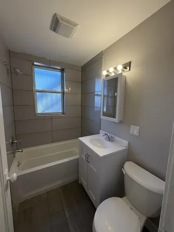 3901 West Division Street Chicago IL 60651