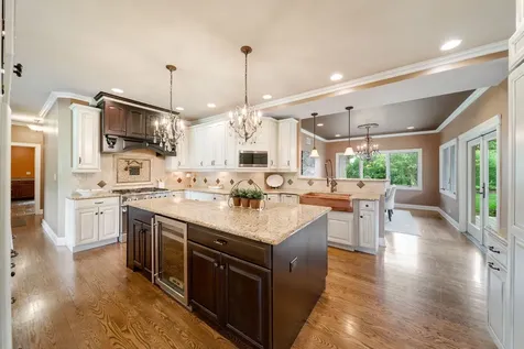 1043 Blackburn Drive Inverness IL 60067