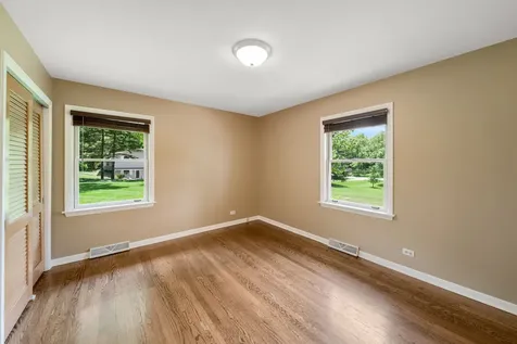 1043 Blackburn Drive Inverness IL 60067
