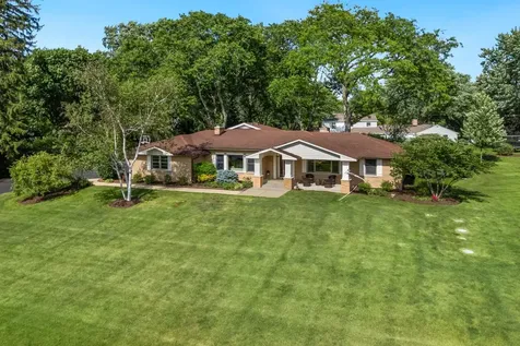 1043 Blackburn Drive Inverness IL 60067