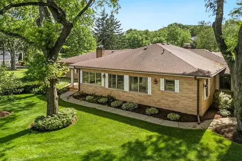 1043 Blackburn Drive Inverness IL 60067
