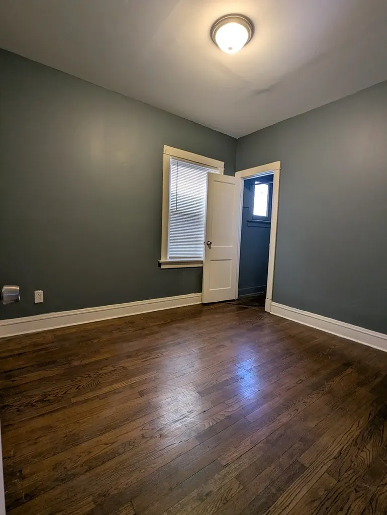 11246 South Indiana Avenue Chicago IL 60628