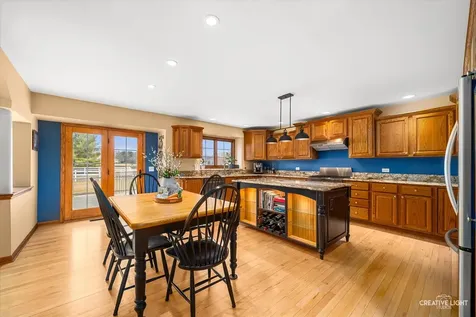 1813 Winchester Court Oswego IL 60543