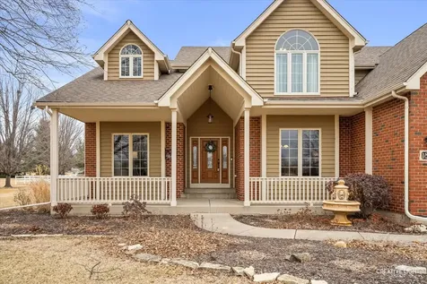 1813 Winchester Court Oswego IL 60543