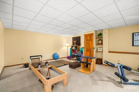 1813 Winchester Court Oswego IL 60543