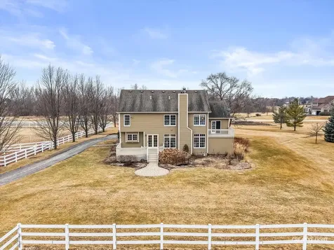 1813 Winchester Court Oswego IL 60543