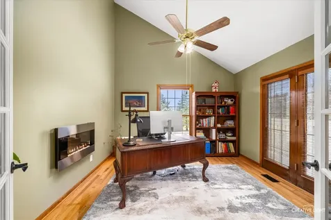 1813 Winchester Court Oswego IL 60543