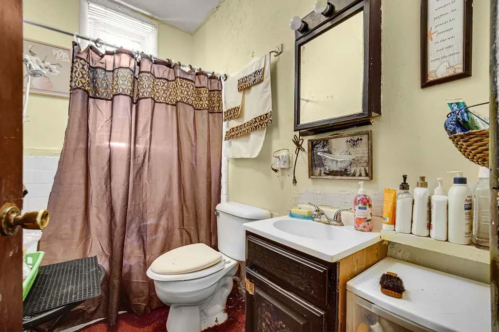 3515 West Cermak Road Chicago IL 60623
