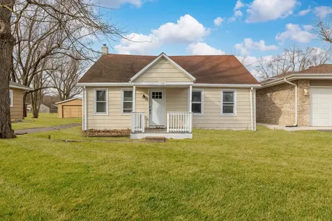 38 North Rebecca Street Glenwood IL 60425