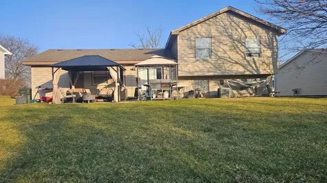 1040 Blackhawk Drive University Park IL 60484