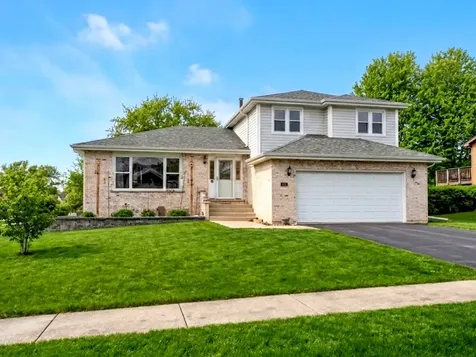 618 Mendota Lane Romeoville IL 60446