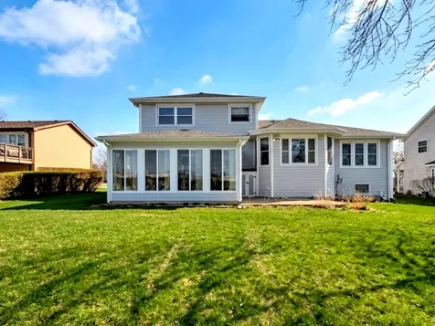 618 Mendota Lane Romeoville IL 60446