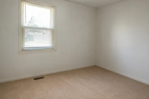5850 Fresno Court Hanover Park IL 60133
