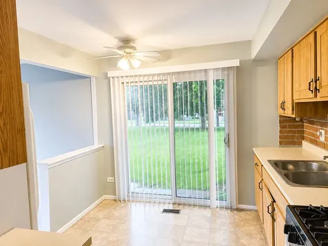 5850 Fresno Court Hanover Park IL 60133